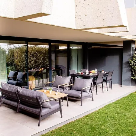 Apartment Sunny Gozy Retreat In The Heart Of The Coast *